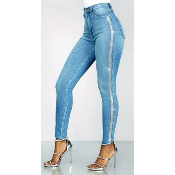 ultrachicfashion.com Denim - Sparkling Crystal Jeans ultrachicfashion.com Denim - Sparkling Crystal Jeans